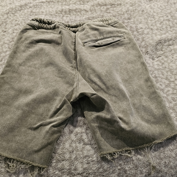 Zara mens shorts - Picture 2 of 4